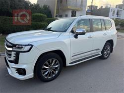 تۆیۆتا لاند کروزەر